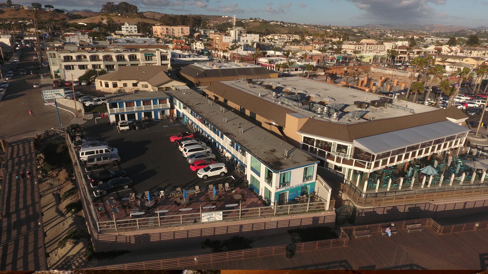 Dolphin Cove Motel 3*