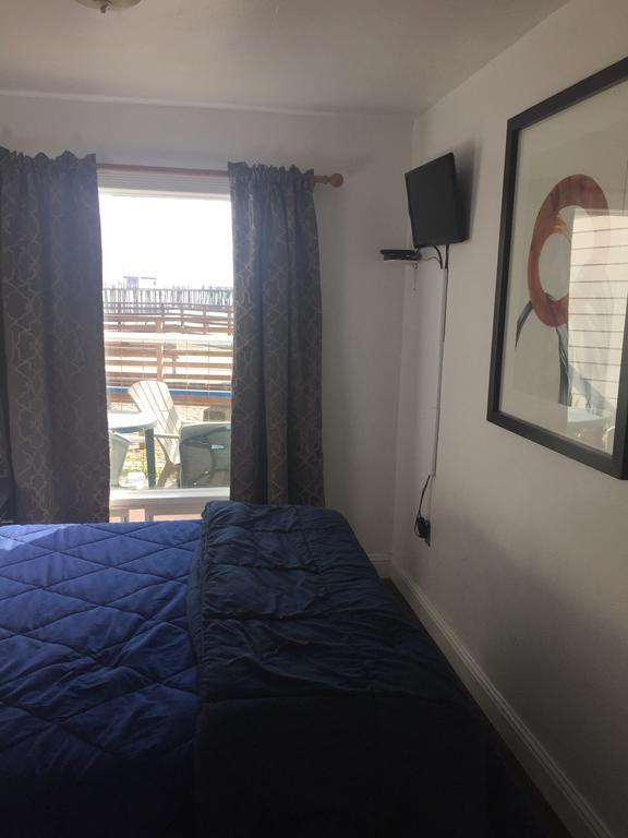 Motel Dolphin Cove 3*